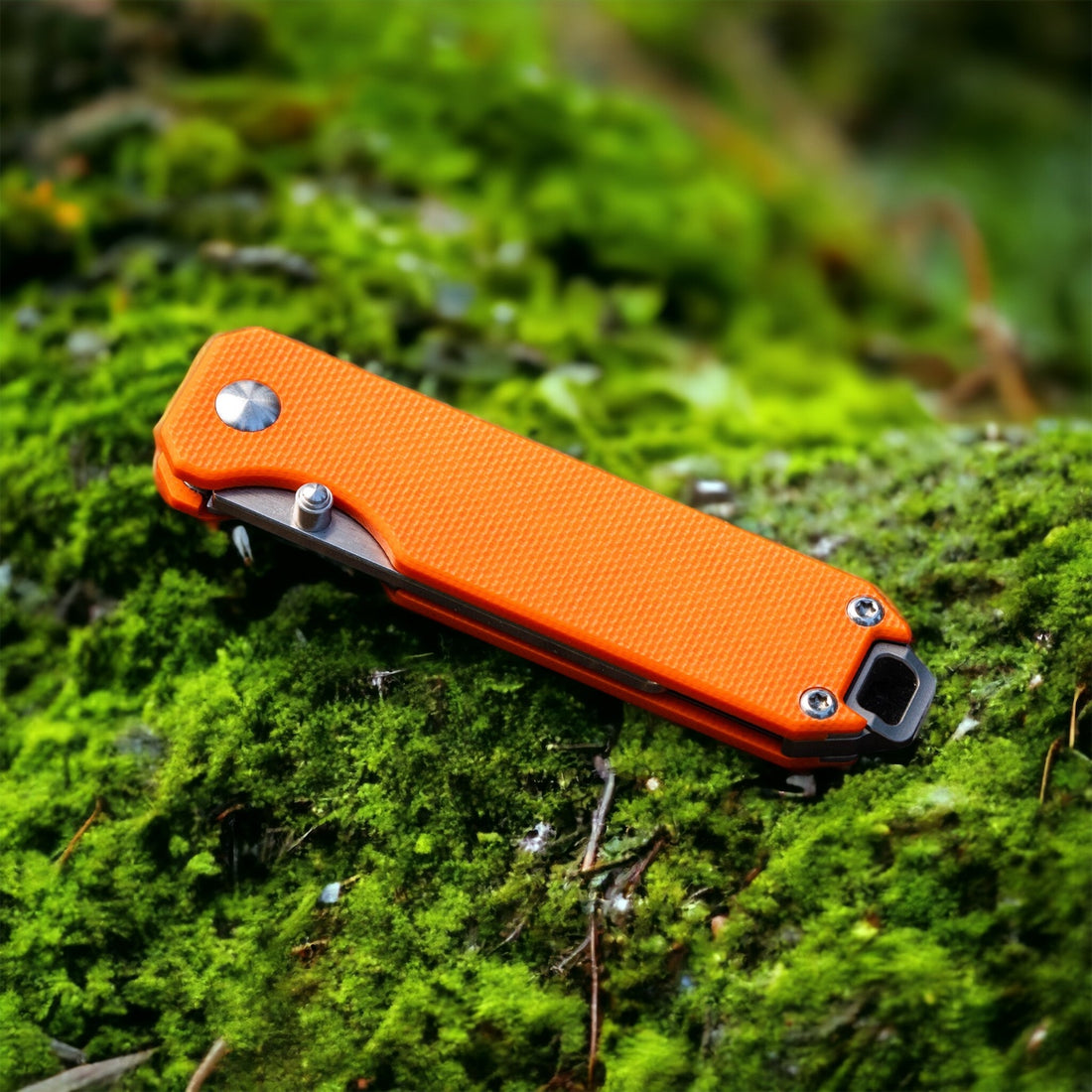 Why a Modern Mini Pocket Knife is the Ultimate Groomsmen Gift